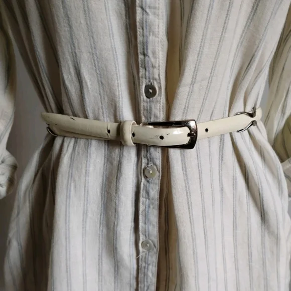 Liz Claiborne Genuine Italian Leather Belt White Silver Skinny  Size Medium - Picture 10 of 11
